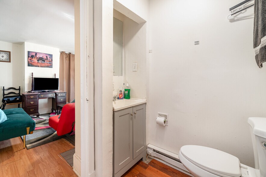 More Photos Of 1600 Regina St, Harrisburg Apartments For Sale