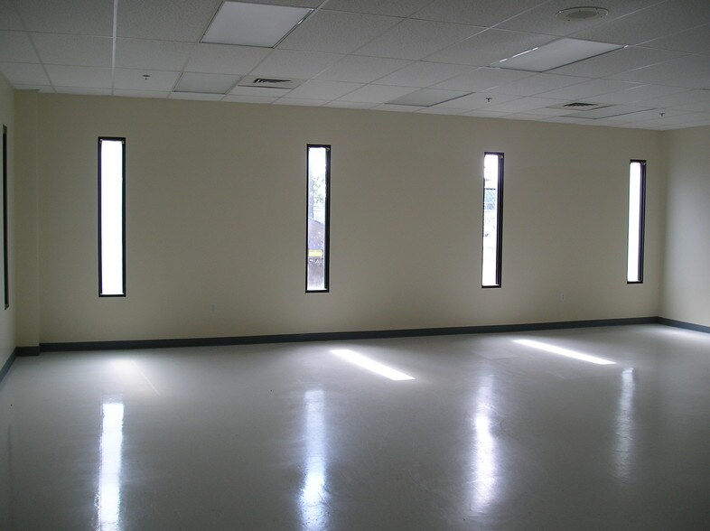 More Photos Of 540 Ella T Grasso Blvd, New Haven Research And Development For Lease