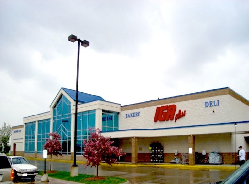 More Photos Of 530-552 N Center St, LaGrange Unknown For Lease