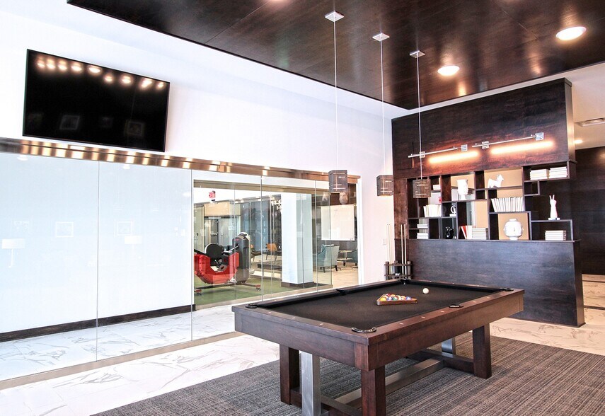 More Photos Of 2875 Olentangy River Rd, Columbus Apartments For Lease