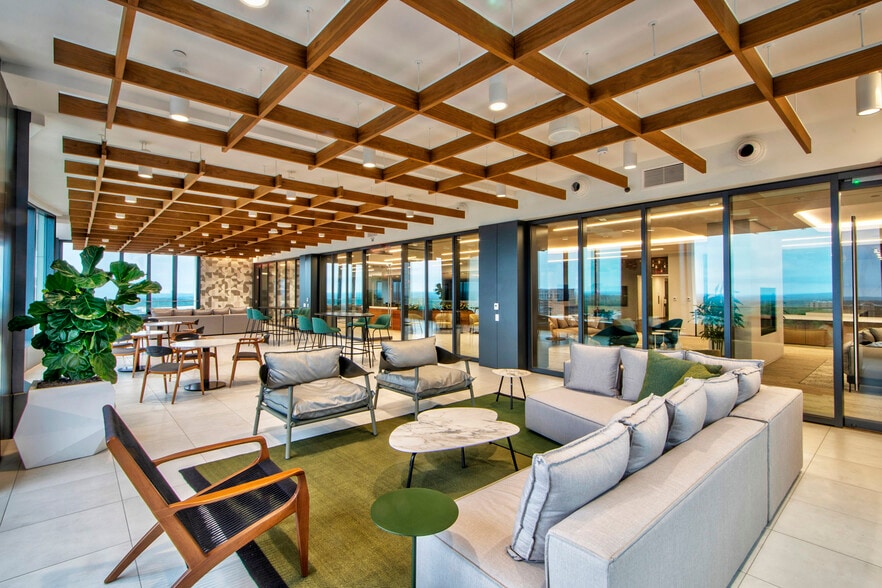 More Photos Of 1676 International Dr, McLean Office For Lease