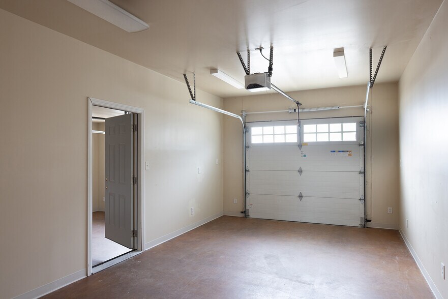 More Photos Of 7550-7552 Sandholdt Rd, Moss Landing Specialty For Sale