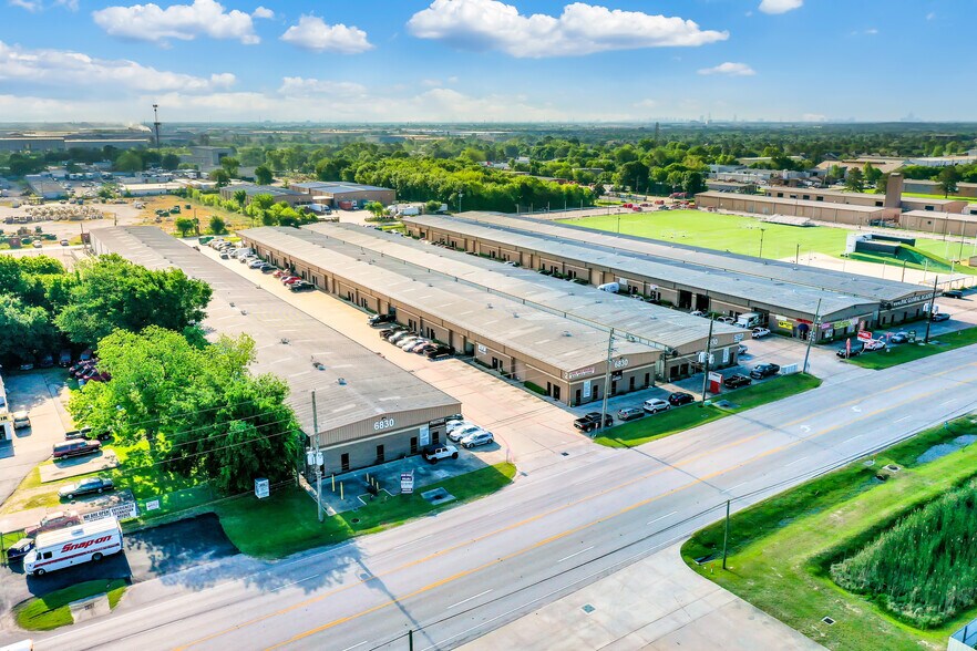 More Photos Of 6830 N Eldridge Pky, Houston Unknown For Lease