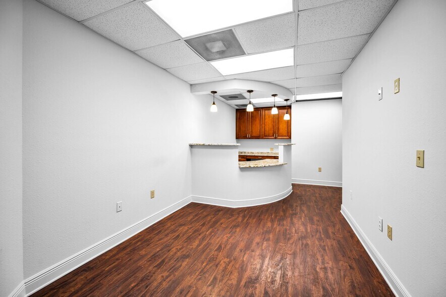More Photos Of 4021 Central Ave, Saint Petersburg Medical For Lease