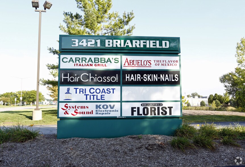 More Photos Of 3421 Briarfield Blvd, Maumee General Retail For Sale