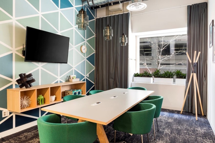 More Photos Of 1175 Peachtree St NE, Atlanta Office For Lease