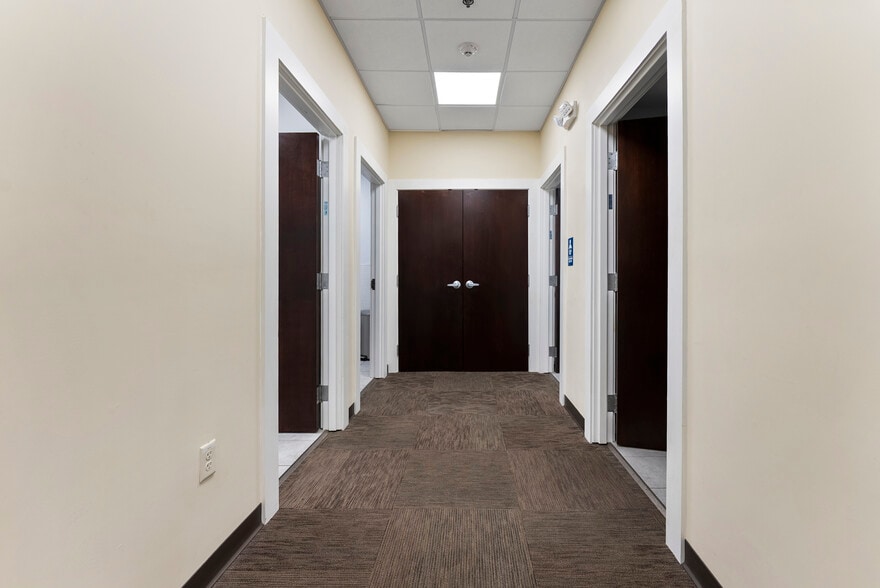 More Photos Of 180 Merrimack St, Lowell Religious Facility For Sale