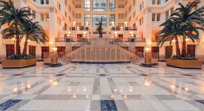 More Photos Of 601 13th St NW, Washington Office For Lease