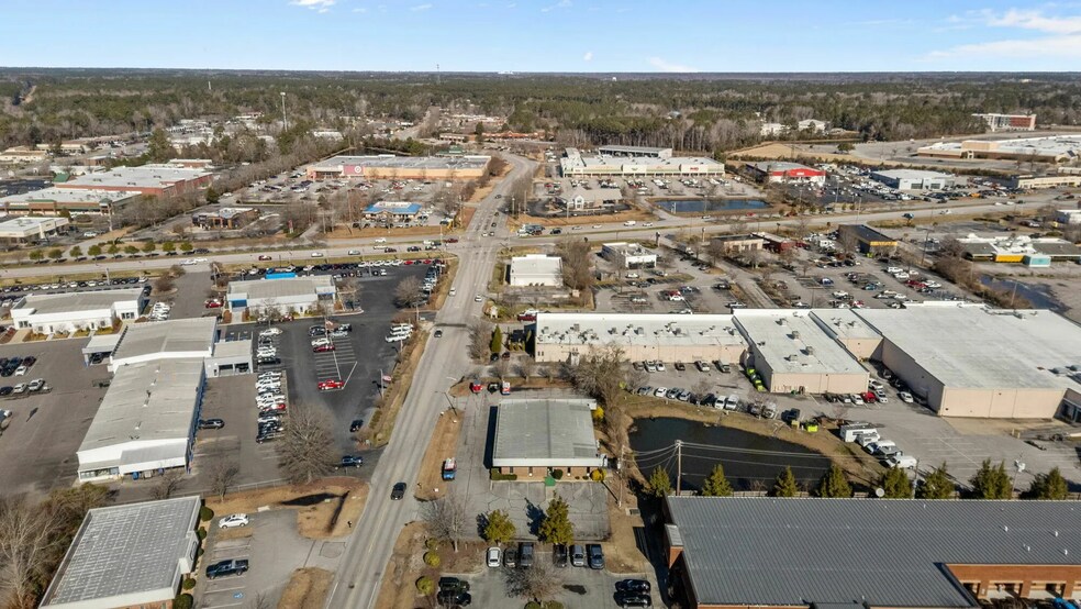 More Photos Of 1430-1440 McCarthy Blvd, New Bern Office For Lease