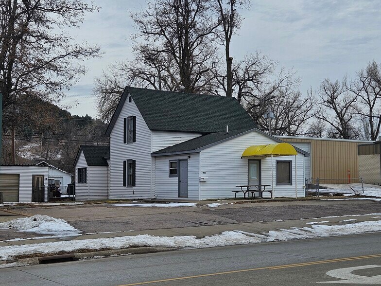 More Photos Of 1828 Junction Ave, Sturgis Office Residential For Sale