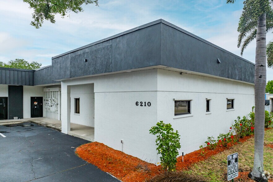 More Photos Of 6565 N 44th St, Pinellas Park Unknown For Lease