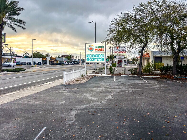 More Photos Of 6655 Gulf Blvd, Saint Petersburg Freestanding For Sale