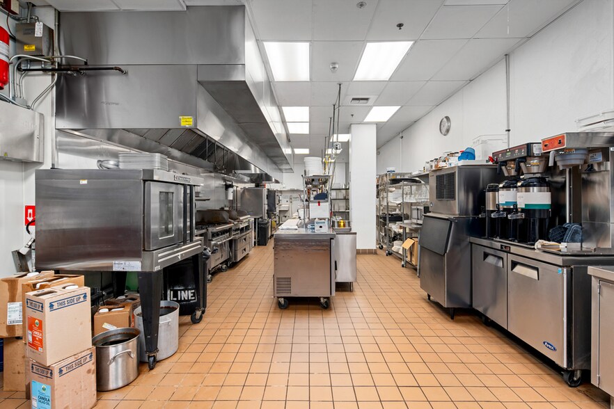 More Photos Of 22406 Pacific Highway South, Des Moines Hotel For Sale