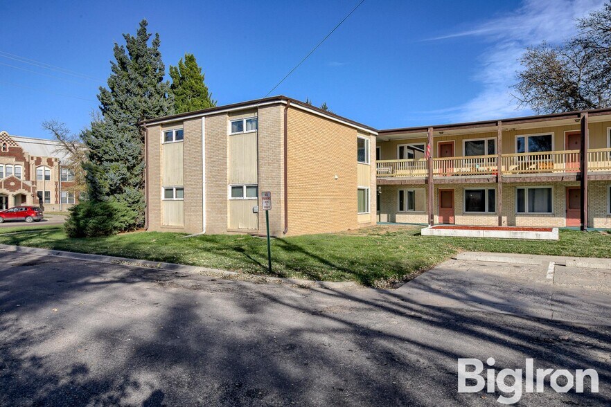 More Photos Of 1004 18th St, Belleville Apartments For Sale