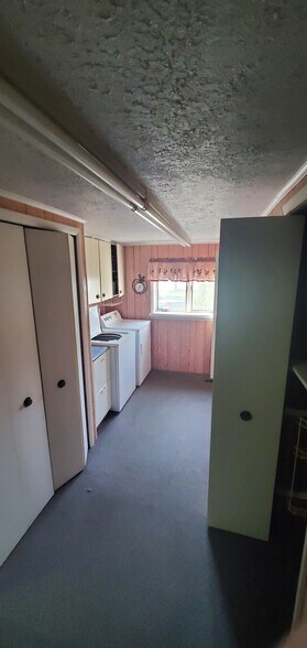 More Photos Of 503 W Maple Ave, Bancroft Office For Sale