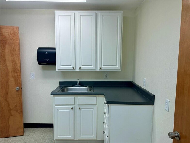 More Photos Of 203 E Main St, Drexel General Retail For Sale