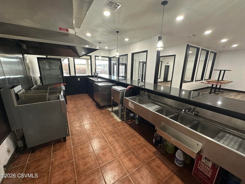 More Photos Of 533 Liberty Valley Rd, Danville Restaurant For Sale
