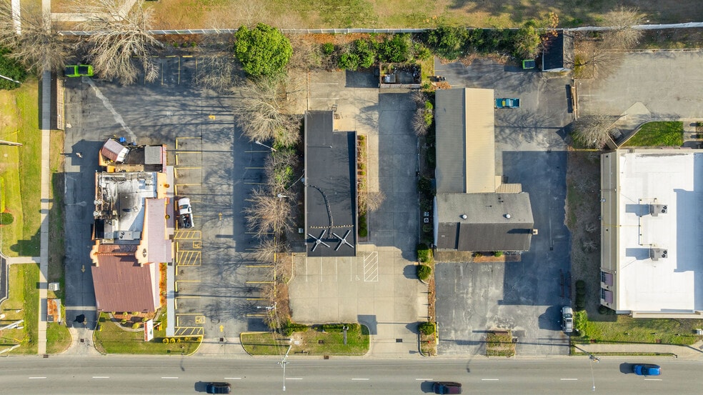 More Photos Of 514 N Berkeley Blvd, Goldsboro Freestanding For Lease