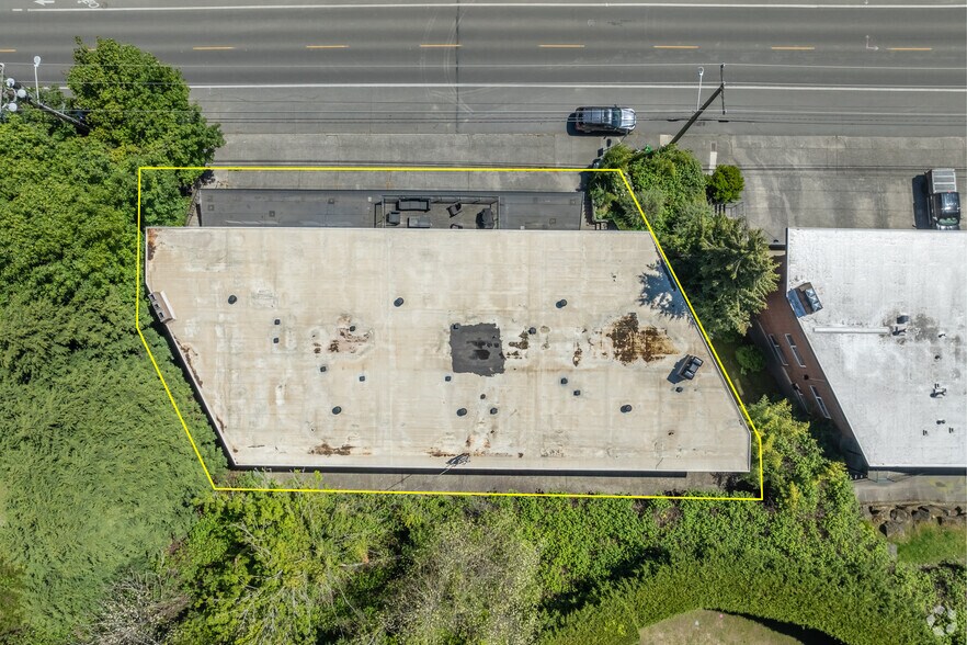 More Photos Of 2515 Thorndyke Ave W, Seattle Multifamily For Sale