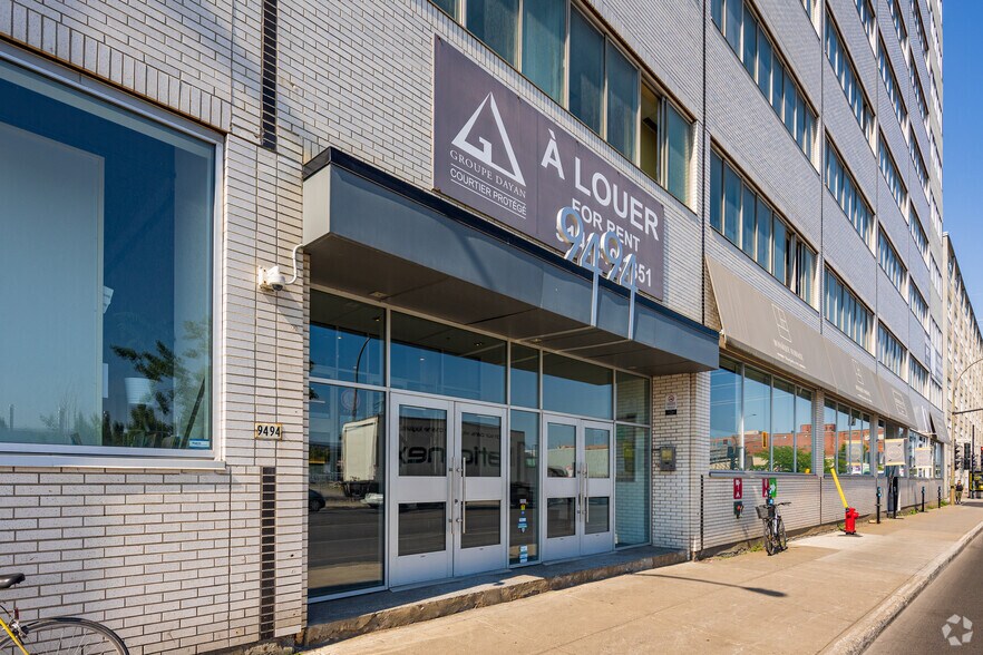More Photos Of 9494 Boul Saint-Laurent, Montréal Industrial For Lease