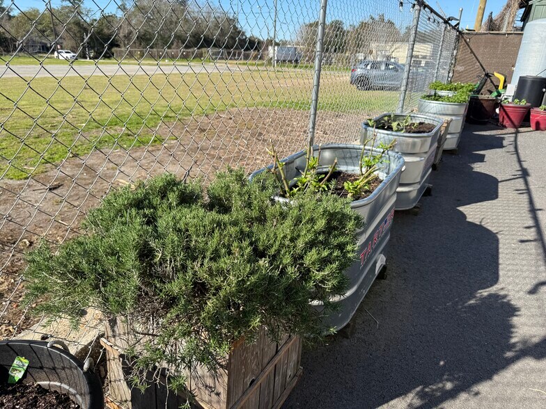 More Photos Of 314 Smith Ave, Thomasville Restaurant For Sale