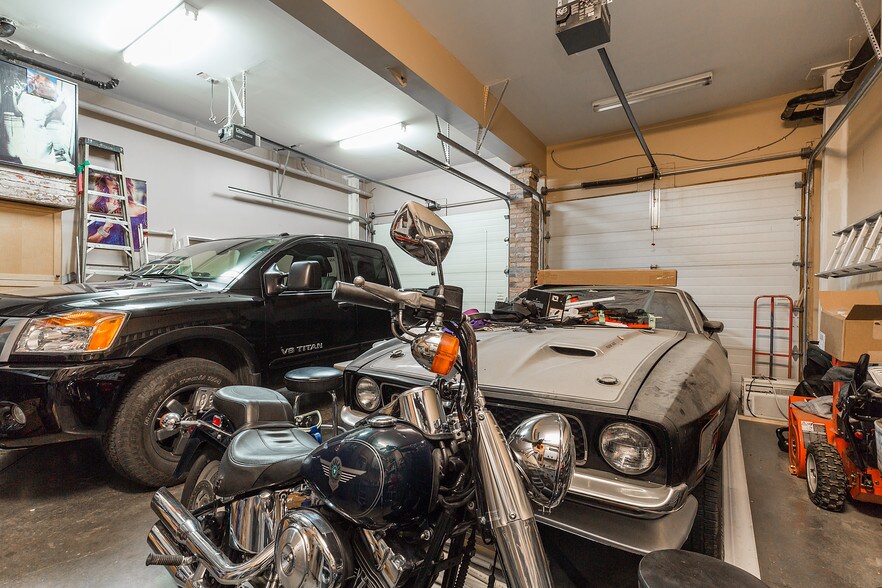More Photos Of 122 5 St S, Lethbridge Apartments For Sale