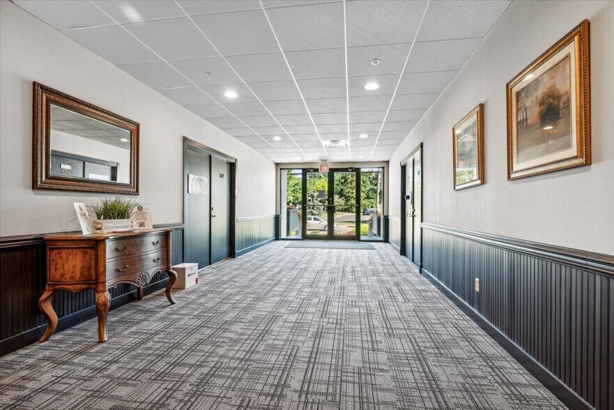 More Photos Of 775 Mountain Blvd, Watchung Office For Lease