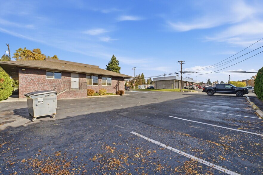 More Photos Of 3802 Tieton Dr, Yakima Office Residential For Sale