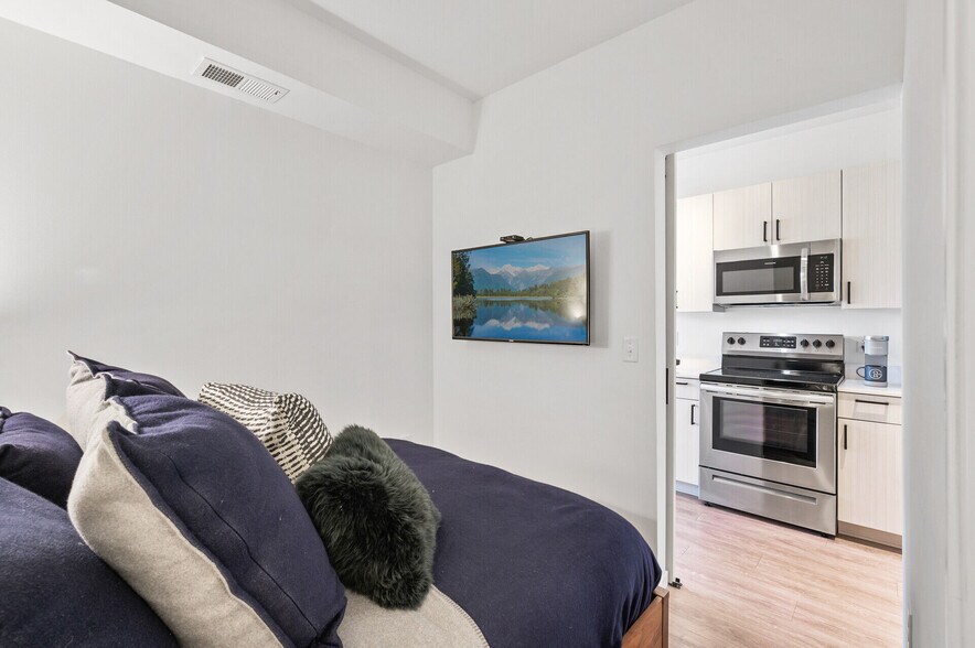 More Photos Of 2640 Nicollet Ave, Minneapolis Apartments For Sale