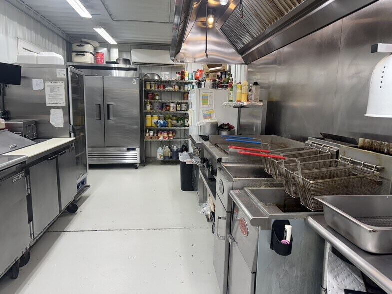 More Photos Of 125 Cypress Rd, Buchanan Restaurant For Sale