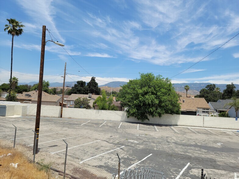 More Photos Of 1208 W Highland Ave, San Bernardino Auto Dealership For Lease