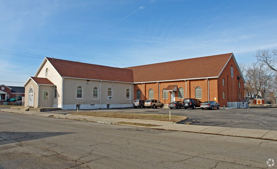 More Photos Of 2601 E 4th St, Dayton Lodge Meeting Hall For Sale