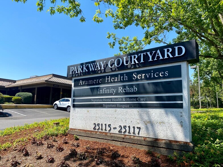 More Photos Of 25115 SW Parkway Ave, Wilsonville Office For Lease