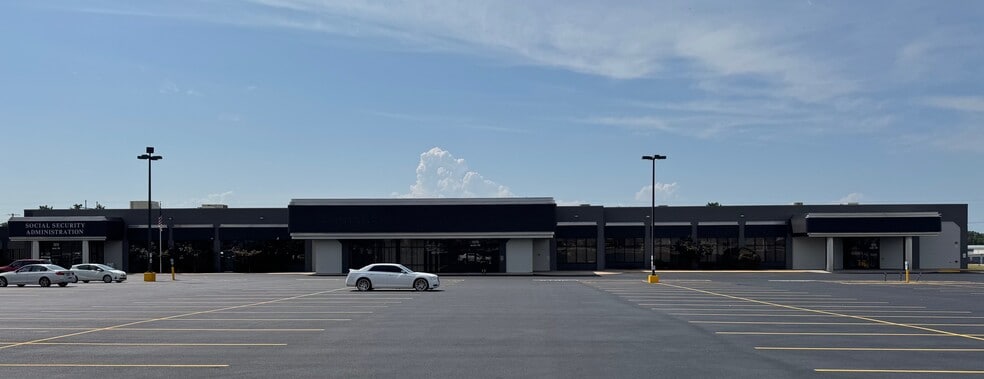 More Photos Of 1550-1570 W Battlefield St, Springfield Freestanding For Lease