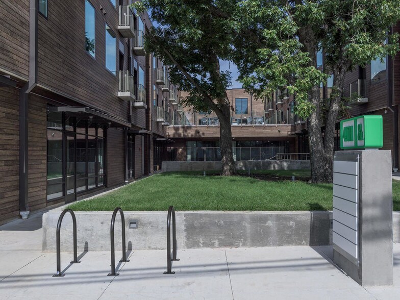 More Photos Of 1800 E 4th St, Austin Multifamily For Sale