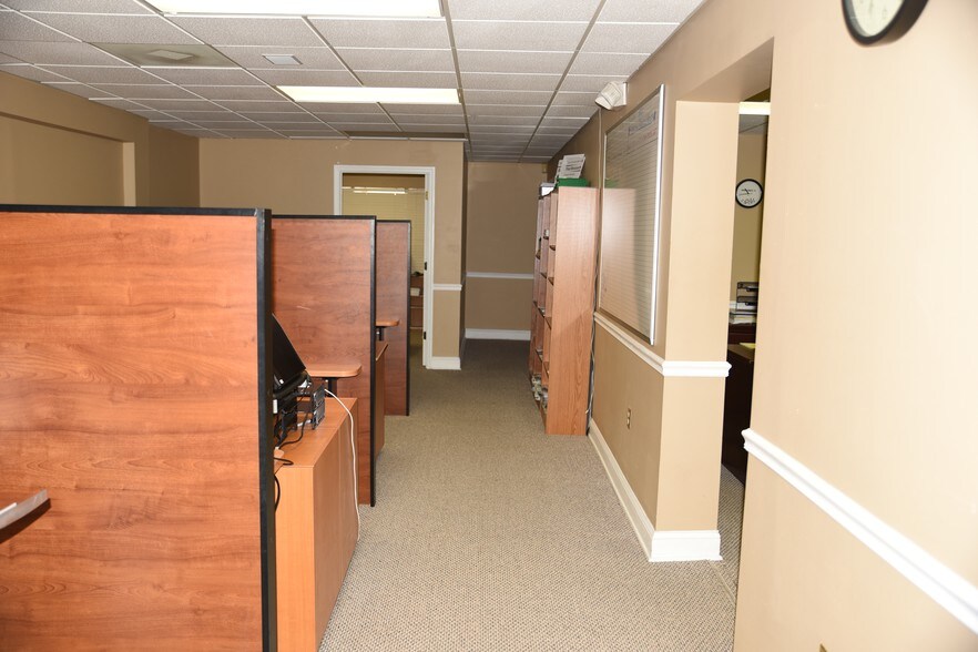 More Photos Of 4227 Henderson Blvd, Tampa Freestanding For Sale