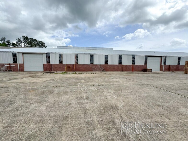 More Photos Of 1000 Barrows Ferry Rd Rd, Milledgeville Warehouse For Lease