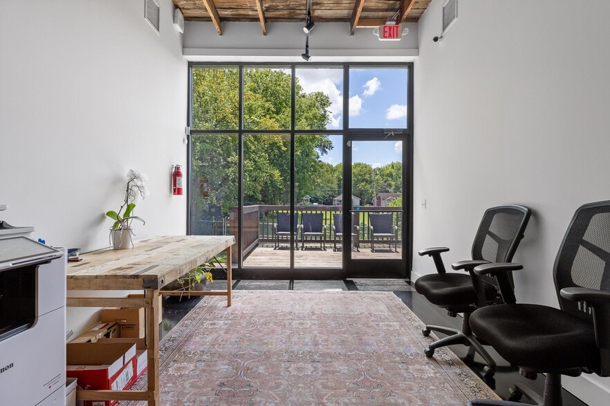 More Photos Of 1412 E Main St, Chattanooga Office For Lease