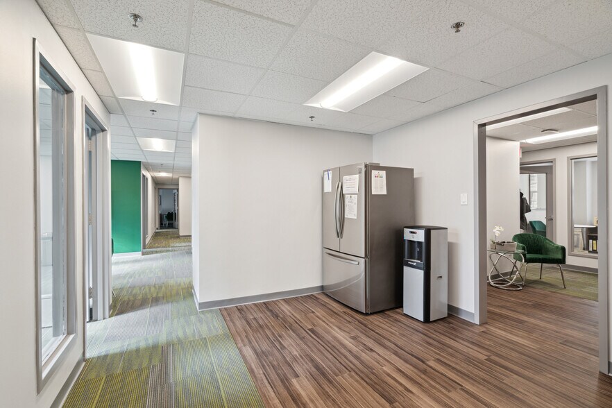 More Photos Of 230 S Broad St, Philadelphia Office For Lease