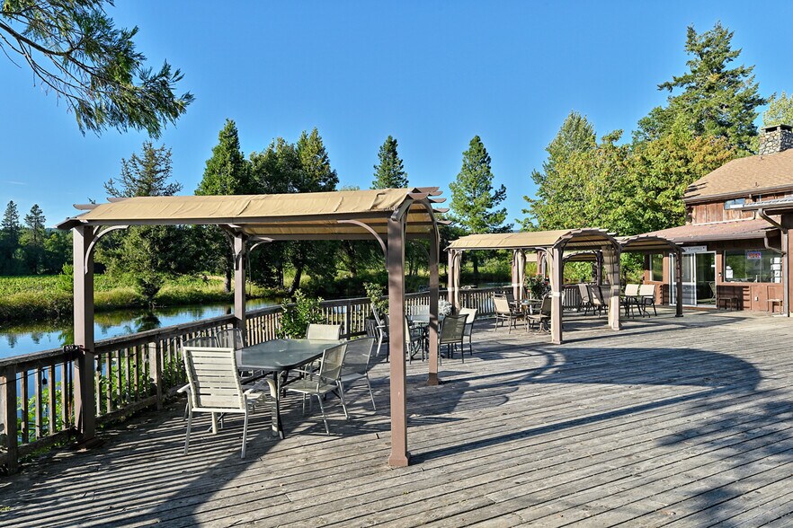 More Photos Of 3900 Holland Rd loop, Cave Junction Winery Vineyard For Sale