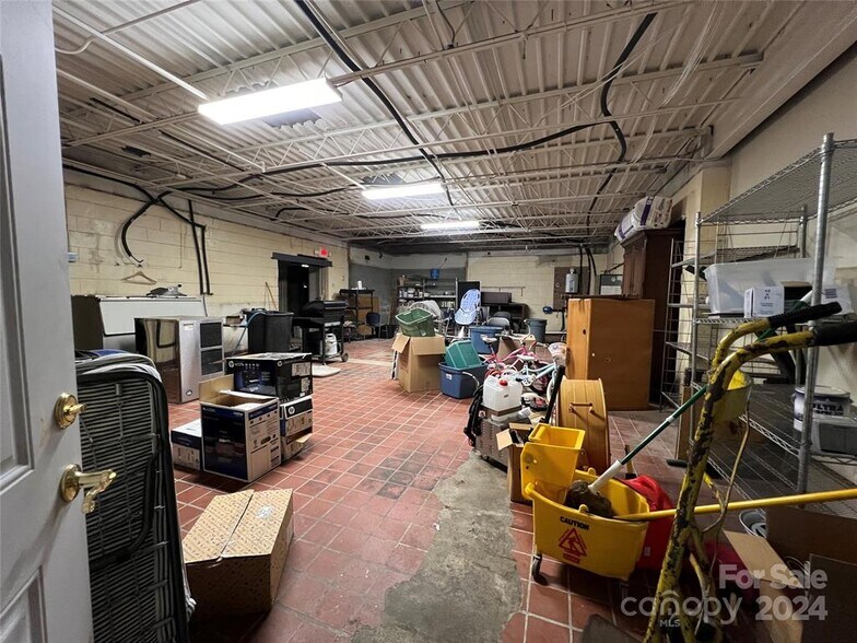 More Photos Of 604 Clark Dr, Lincolnton General Retail For Sale