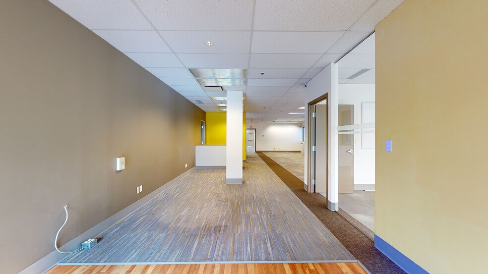 More Photos Of 13353 Commerce Pky, Richmond Office For Lease