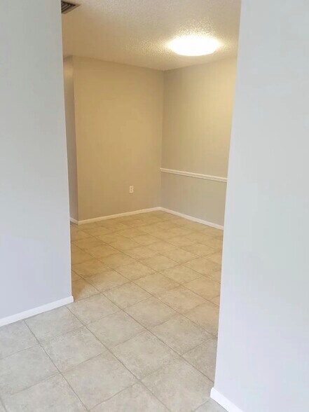 More Photos Of 5845 Fairfield Ave S, Saint Petersburg Apartments For Sale