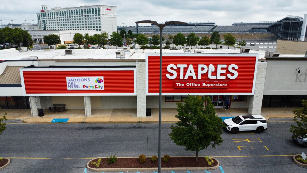 More Photos Of 1001 N DuPont Hwy, Dover Unknown For Lease