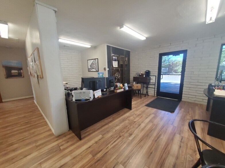 More Photos Of 1450 Builders Way, Prescott Contractor Storage Yard For Lease