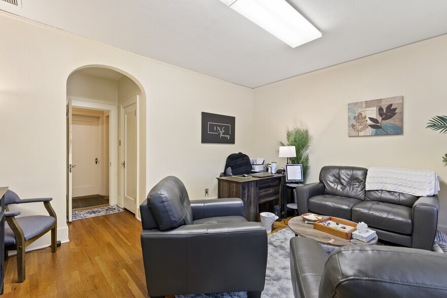 More Photos Of 128-130 E Monument St, Colorado Springs Office Residential For Sale