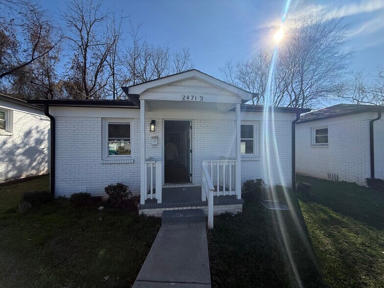 More Photos Of 2479 Julia Ave, Charlotte Apartments For Sale