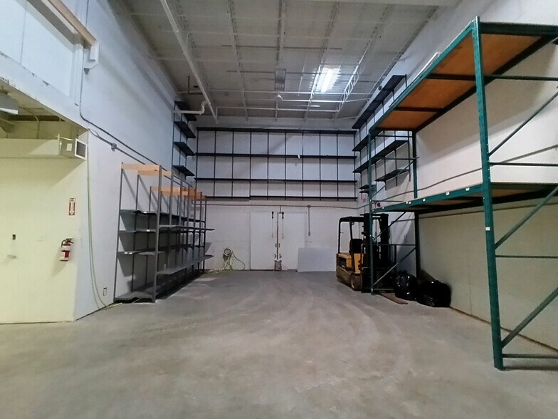 More Photos Of 2747 Chamberland St, Rockland Freestanding For Lease