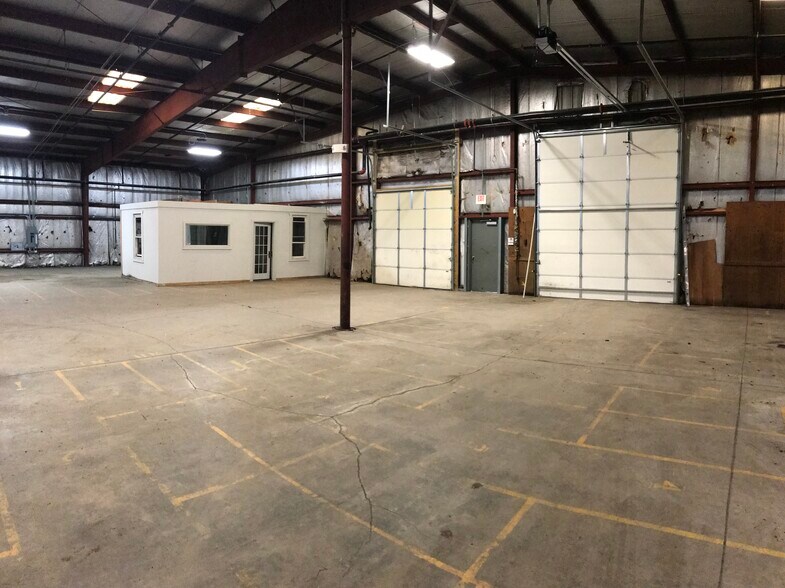 More Photos Of 309 SE 8th St, Des Moines Industrial For Sale