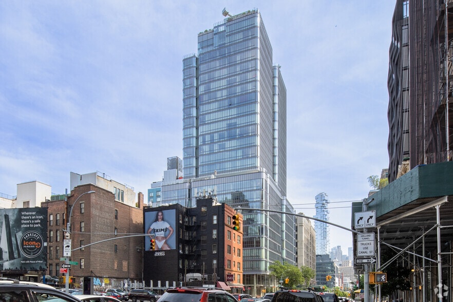More Photos Of 565 Broome St, New York Apartments For Lease